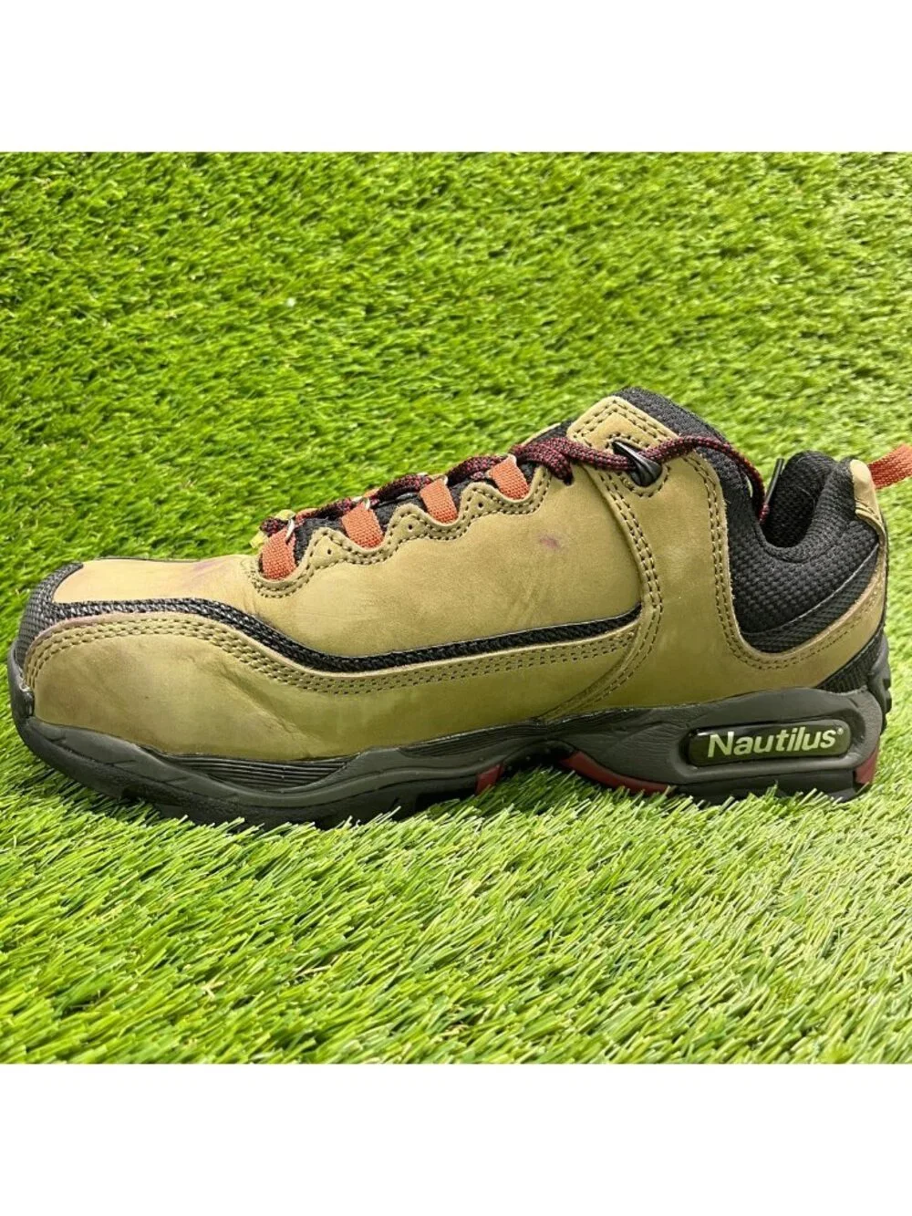Nautilus N1392 Mens Size 10.5E Brown Black Athletic Steel Toe Safety Work Shoes